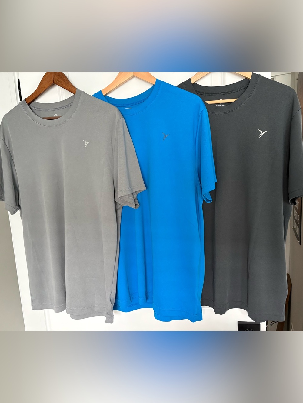 Old Navy Men's Active Short-Sleeve Tees Bundle (Gray, Blue, & Charcoal) Size XL